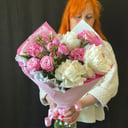 Букет «Симфония» из пионов и роз