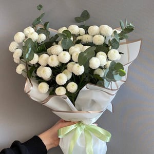 Букет «Хризантема и эвкалипт»