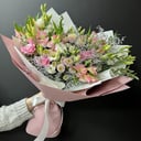 Букет «Изысканность» из альстромерий и хризантем