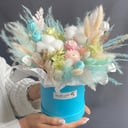 Сухоцветы в шляпной коробке