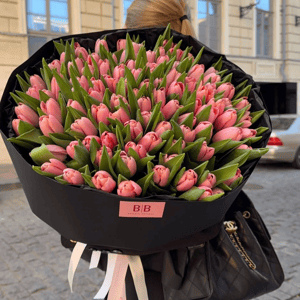 Букет цветов из тюльпанов