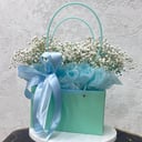 Коробка с цветами «Сумочка с гипсофилой»