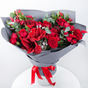 Букет «Страсть в цвету» из роз и гвоздик