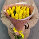 Букет из 25 желтых тюльпанов