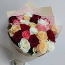Букет из 25 цветных роз