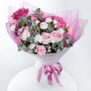 Букет «В цветочном саду» из гвоздик и роз