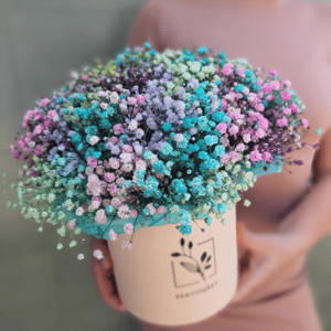 Шляпная коробка с цветами «Долгожданное счастье» из гипсофил