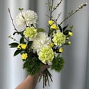 Интерьерный букет с диантусами из гвоздик