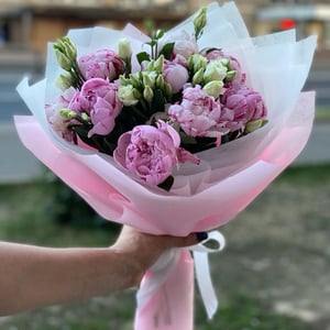Букет «Осиан» из пионов и эустом