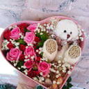 Подарочный набор «Самой милой» из роз и гипсофил