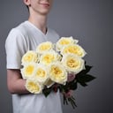 Монобукет из белых 11 роз