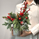 Алая сказка композиция с елью Нобилис