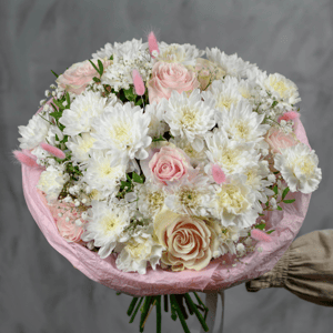 Нежный букет на День матери L с розами