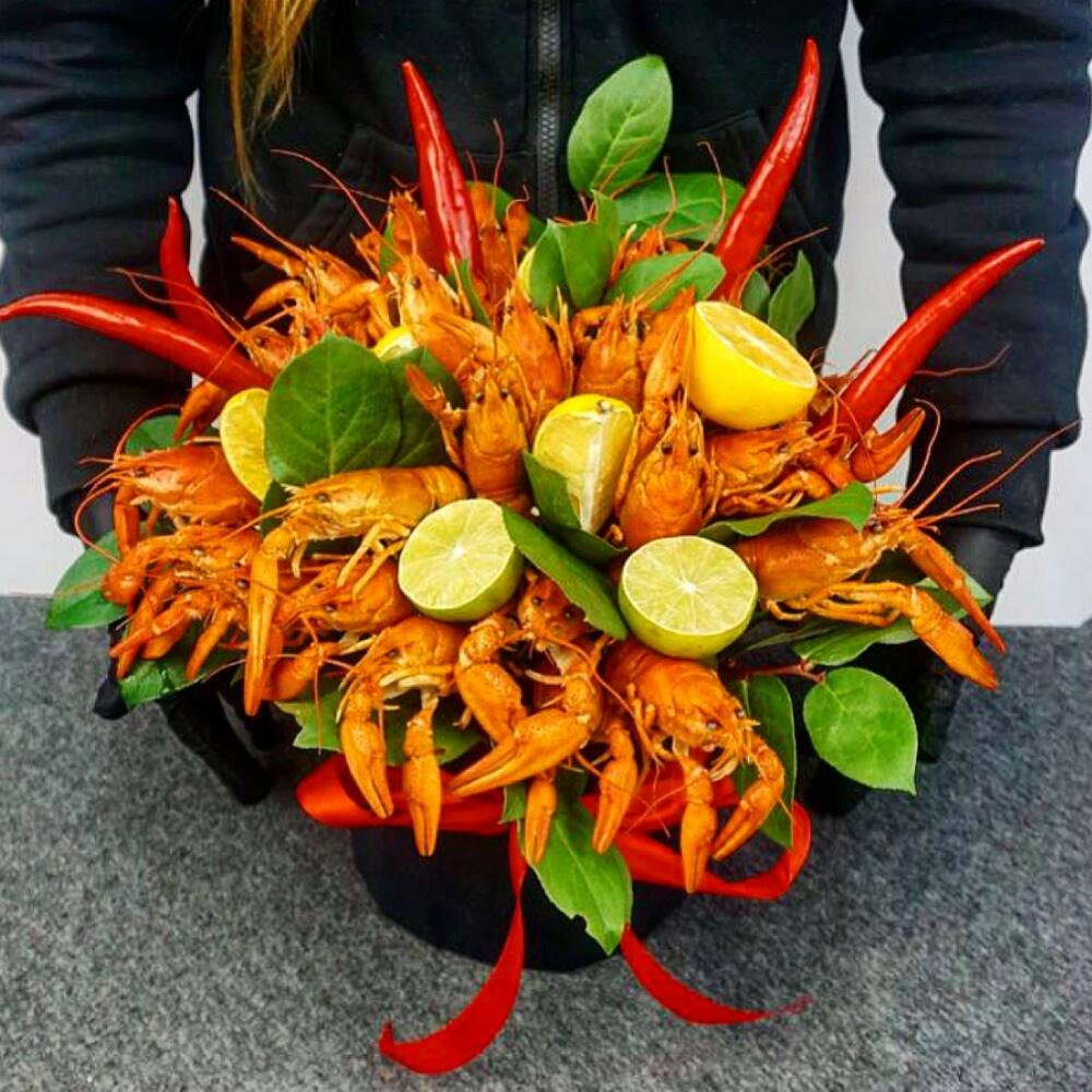 Шляпная коробка с раками