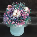 Шляпная коробка с цветами «Сладкий сон» из гипсофил