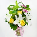 Букет «Nocturne» из роз и лилий