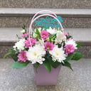 Композиция из хризантем и альстормерий