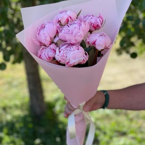 Букет «Чамплейни» из пионов
