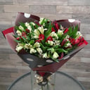 Букет из альстромерии