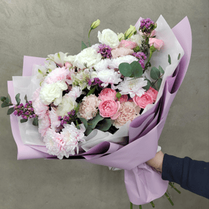 Букет Омск из хризантем и гвоздик