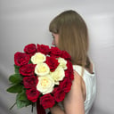 Композиция в форме сердца «Сердце из роз»