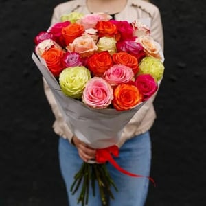 Букет «Витраж 25 разноцветных роз»