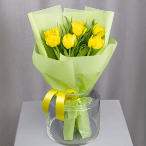 Букет из 7 тюльпанов "Золотое сияние"