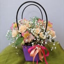 Композиция «Алексис» из роз и альстромерий