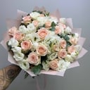 Букет «Розы с эустомой»