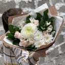 Букет «Ты моя нежность» из роз и хризантем