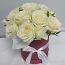 Розы в шляпной коробке