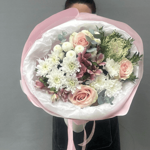 Букет Совершенство из хризантем и роз