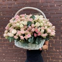 Корзина с цветами «Ритм сердца» из роз