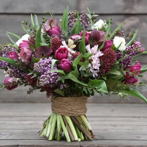 Букет «Лето» из экзотических цветов и тюльпанов