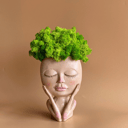 Девушка с мхом