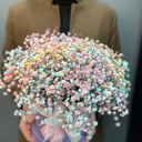 Шляпная коробка с цветами «Радужная гипсофила»