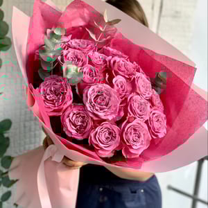 Букет из пионовидных роз