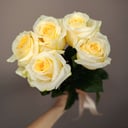 Букет «5 Премиальных роз с ленточкой»