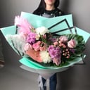 Букет «Нежная улыбка» из хризантем и роз