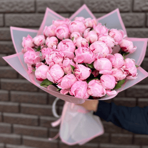 Букет «Ароматные пионы Сара 51 шт»