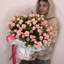 Шляпная коробка с цветами «Моей нежной» из роз