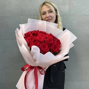 Букет "Ред Наоми" из роз