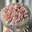 Круглый букет французских роз