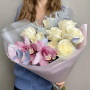 Букет «Восхитительная» из роз и орхидей