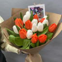 Букет «15 тюльпанов в оформлении»