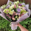 Букет «Романтика» из эустом и орхидей