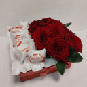 Подарочный набор «Цветы в коробке с Рафаэлло»