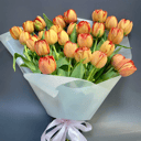 Букет оранжевых тюльпанов 02