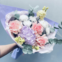 Букет «Самой милой девушке» из роз и эустом