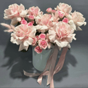 Шляпная коробка с цветами «Soft» из роз